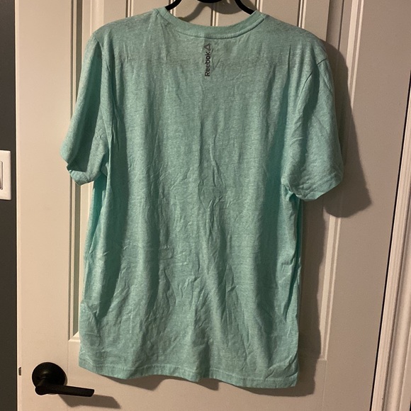 Men’s large Reebok T-shirt - Picture 3 of 3